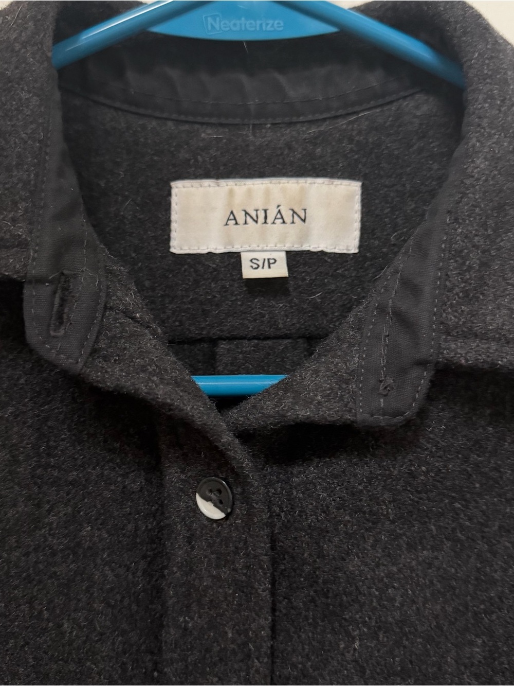 Anian Women’s Small Modern Melton Grey Wool Button-Up - Picture 2 of 4
